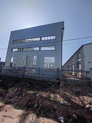 Boyalı Prefabrik Çelik Çerçeve Endüstriyel Kimyasal Çelik Yapı Atölyesi